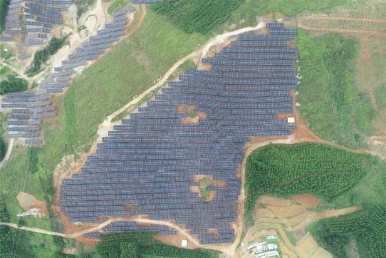 Dobra cena. High Clearance Solar Panel Ground Mounting Systems Easy Installation 0-60 Degrees Tilt Angle Up To 1.2m Ground Clearance w Internecie