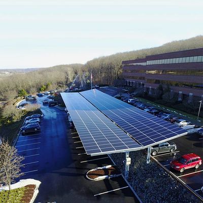 Dobra cena. High Quality Photovoltaic Carport 20M Max Building Height Framed Module Solar Car Parking Mounting Systems w Internecie